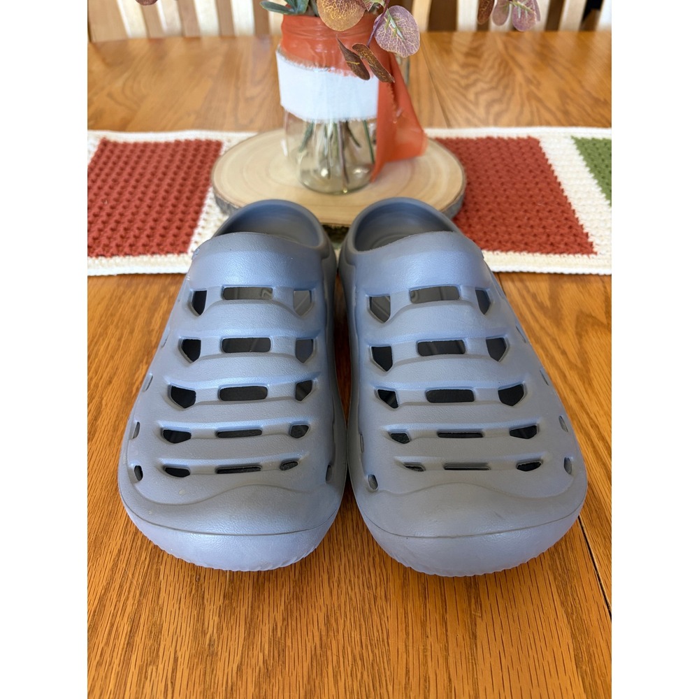 Oboz Clogs Slip-On Ventilated Gray Comfort Mens 5 Womens 7 Clogs Ventilated S